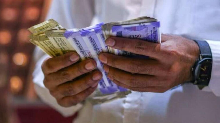 डोनाल्ड ट्रंप की विजय का भारतीय रुपया पर प्रभाव 2 डोनाल्ड ट्रंप की विजय