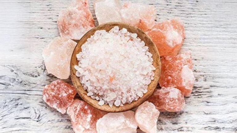 Rock Salt: Excessive Use: सेंधा नमक का ज्यादा इस्तेमाल बन सकता है थायराइड विकार का कारण 9 Rock Salt: Excessive Use